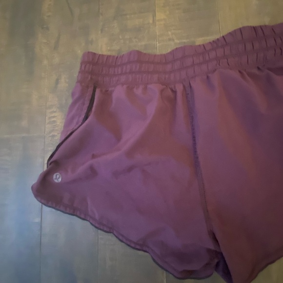 Lululemon Seek the Heat short ll - Picture 9 of 9